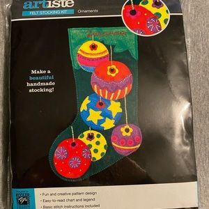 New Felt Christmas ornament/ baubles stocking kit